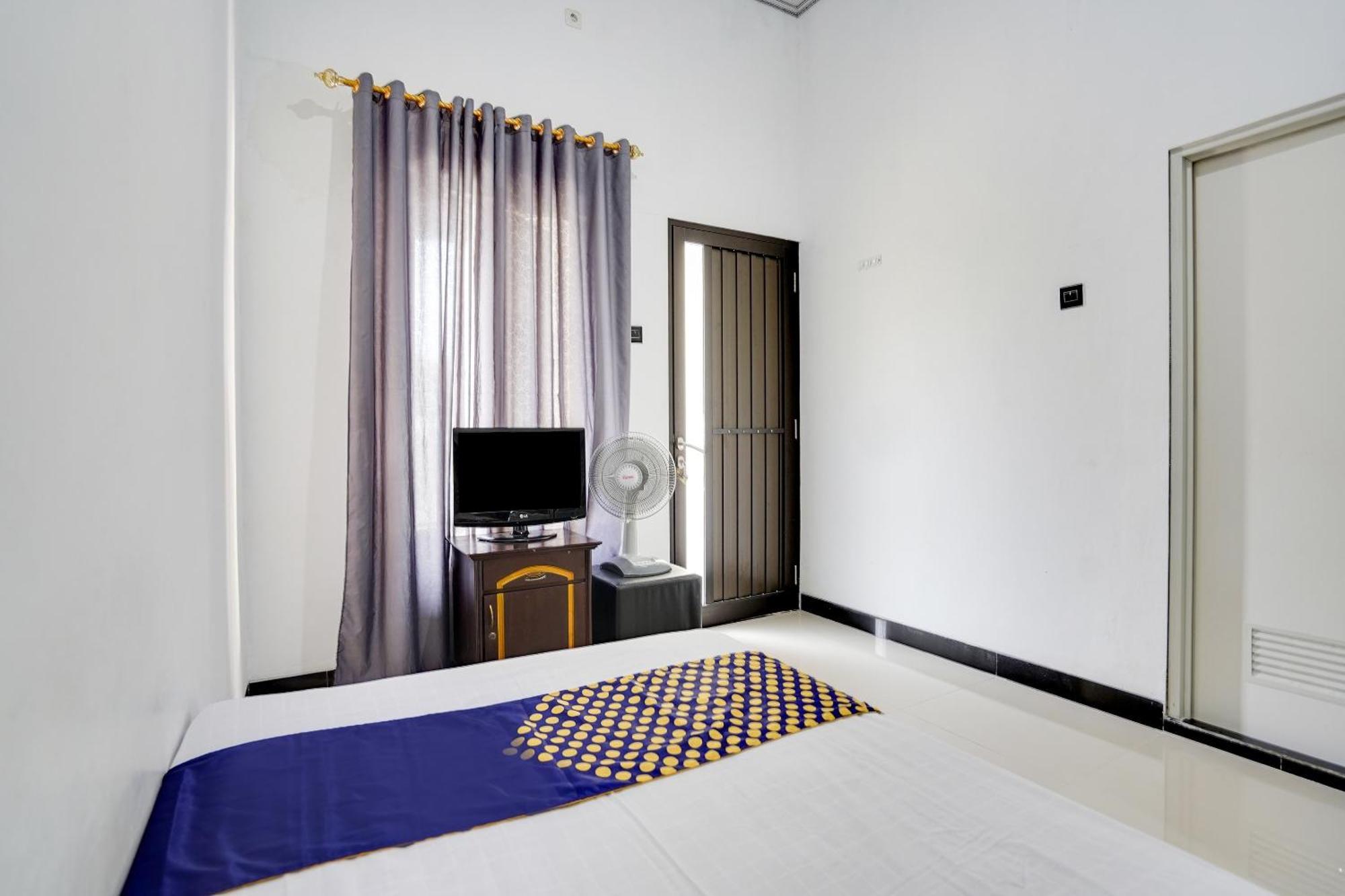 Spot On 91745 Rumah Kost Gresik Syariah Exteriér fotografie